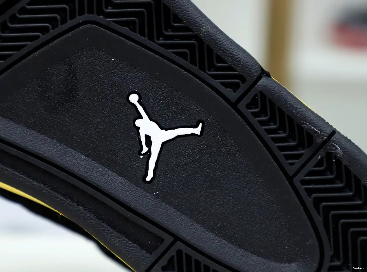 2023 Jordan4 Jordan Air thunder 0702